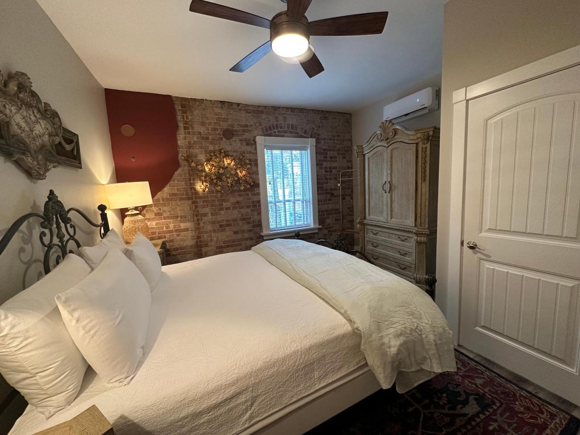 Bisbee Brownstone Suites Δωμάτιο φωτογραφία